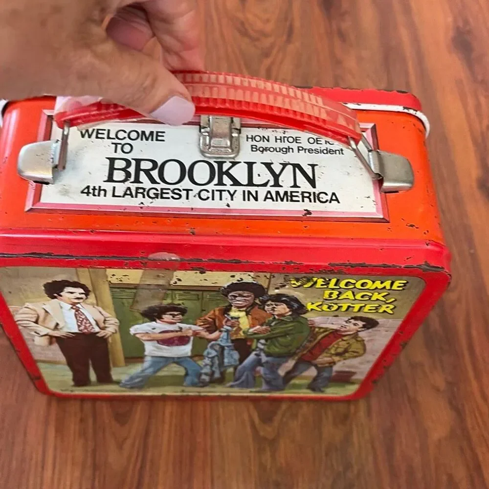 Welcome back Kotter 1977 vintage metal  lunchbox